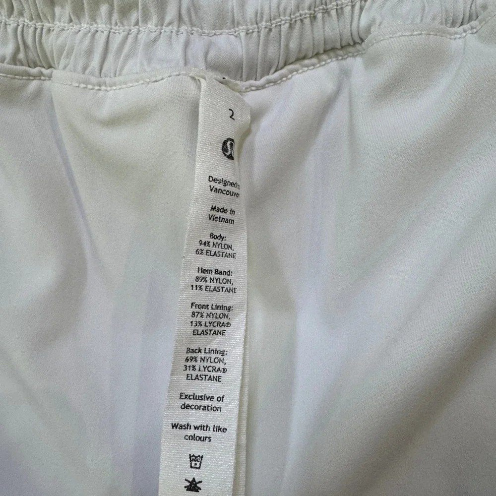 Lululemon Skort Womens 2 White Pace Rival Skirt Athletic Tennis Golf Pickleball